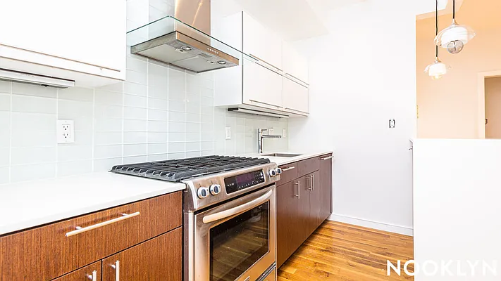 Rented by Nooklyn NYC LLC | media 87