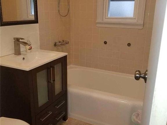 2nd image of 11844 204th St