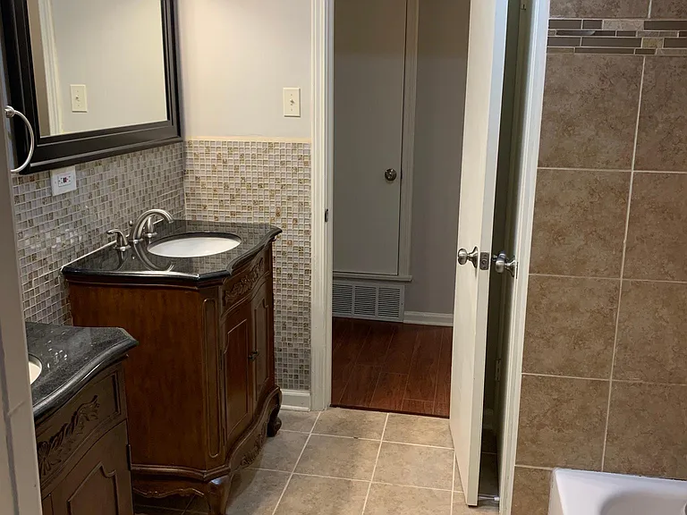 487 Dickinson St — Photo 14
