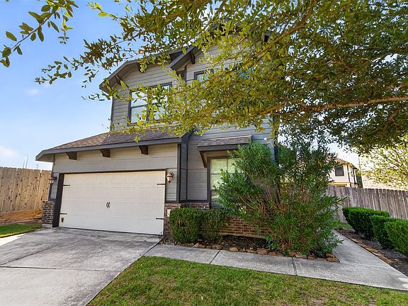 4th image of 25107 Alina Ln