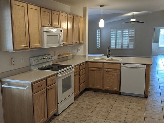 3rd image of 19565 N 110th Ln