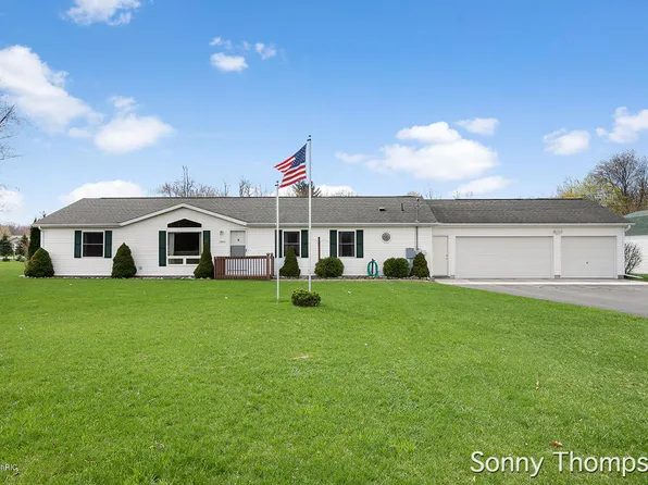 13450 Krauskopf Dr NE, Sparta, MI 49345