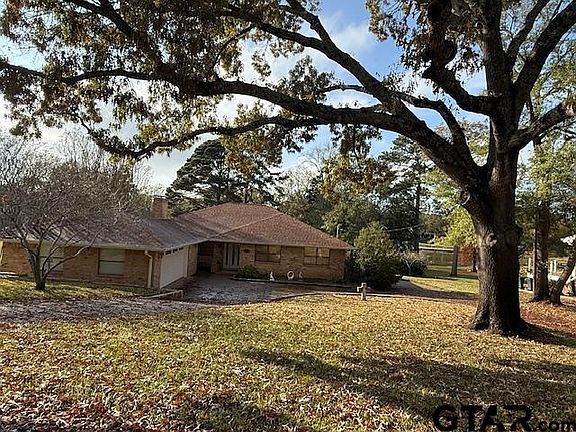 2nd image of 110 Williamsburg Ln