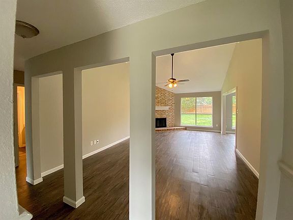 4th image of 22030 Castle Springs Dr