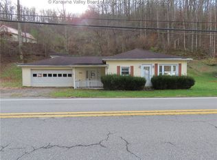 5712 Daniel Boone Pkwy, Foster, WV 25081