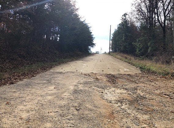 5th image of 201 Overland Dr