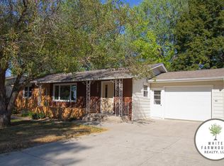 1307 Meadow Ln, Wayne, NE 68787