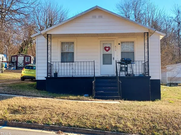 819 Moore St, Reidsville, NC 27320