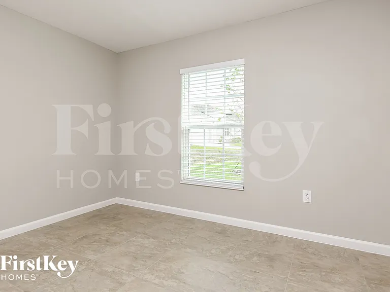 643 Lindbergh Way — Photo 11