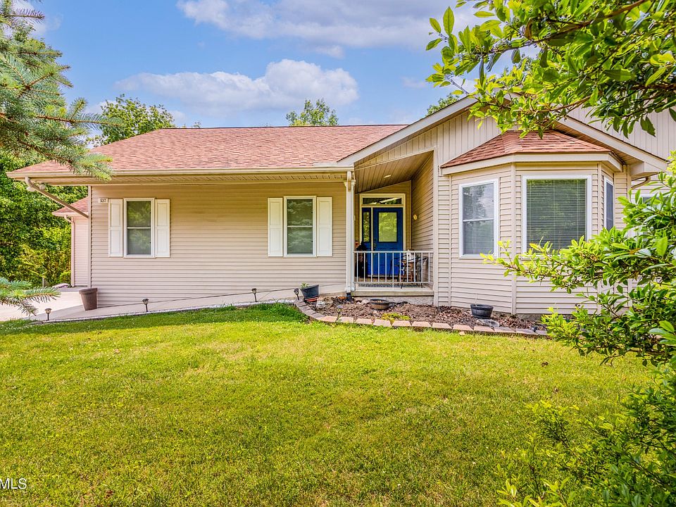 1st image of 537 Snead Dr