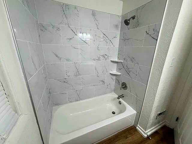 3018 Plantation Rd — Photo 9
