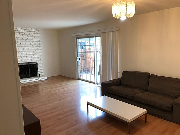 2nd image of 405 Auburn Way APT 1