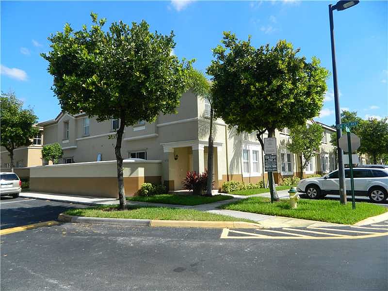 1st image of 3921 Sw 157th Av #235