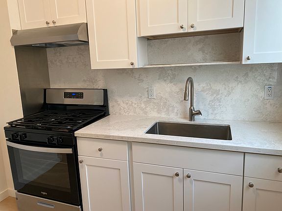 2nd image of 601 Masonic Ave APT 9