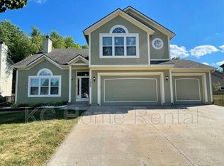 7857 W 153rd Ter, Overland Park, KS 66223