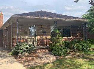 9211 Laurence Ave, Allen Park, MI 48101