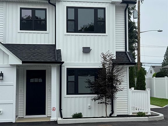 2nd image of 161 Union Ave #16