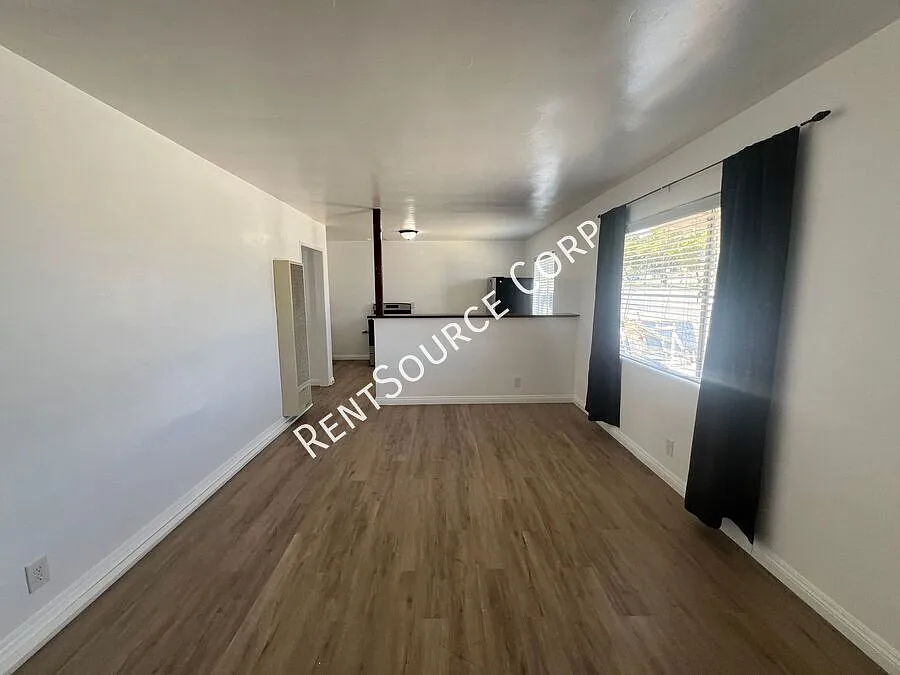 1 Bedroom, 1 Bath Duplex Available in Barstow, CA — Photo 4