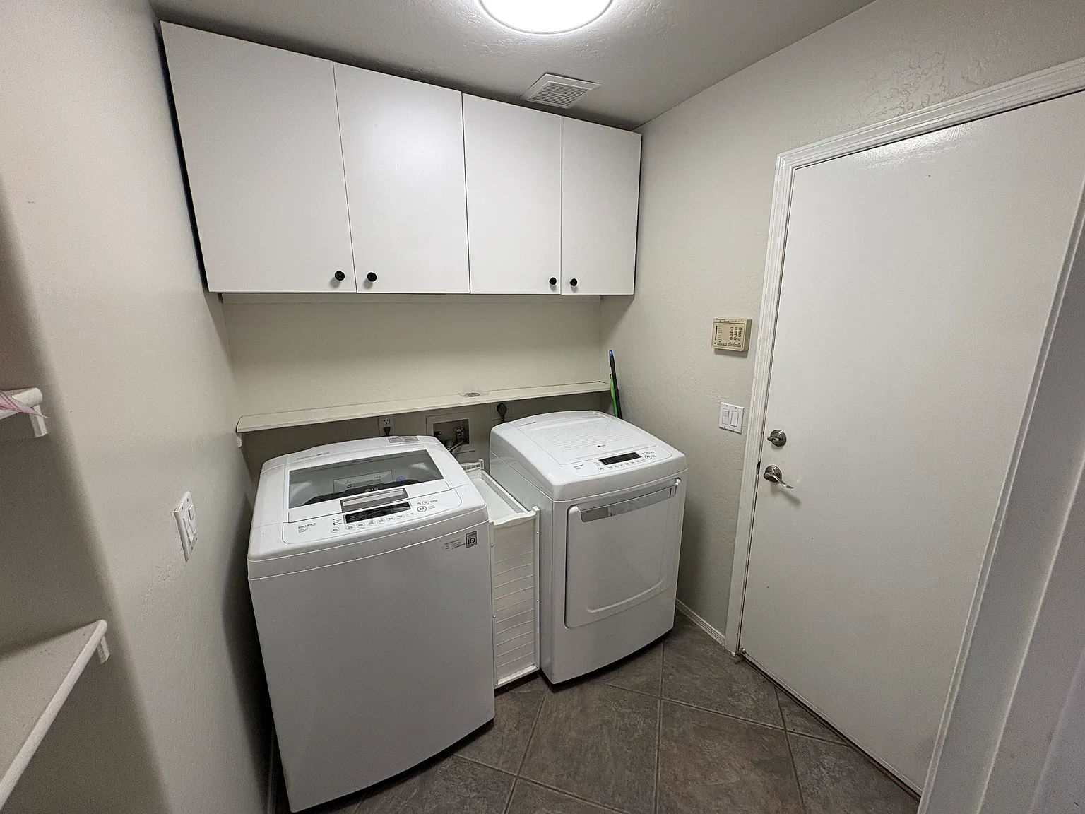 3 bed, 1615 sqft, $750 — Photo 2