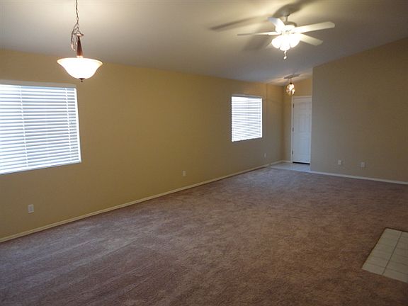 3rd image of 4470 W Holly Berry Way