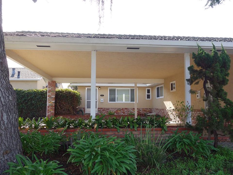 1st image of 123 Walker Dr