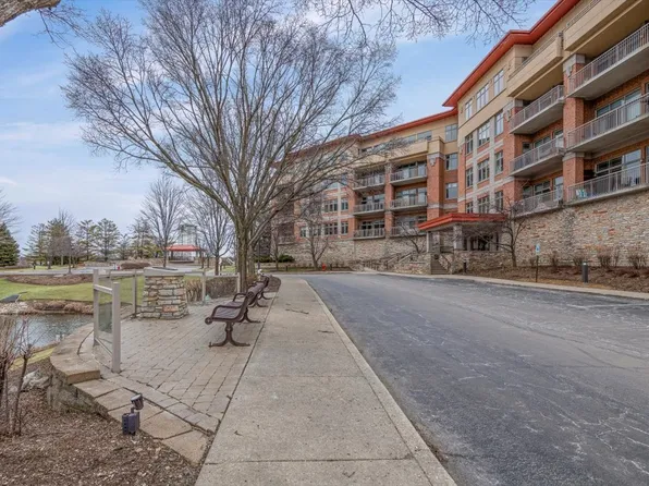 45 Prairie Park Dr APT 501, Wheeling, IL 60090