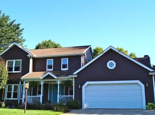 207 Sandpoint Dr, Warsaw, IN 46582