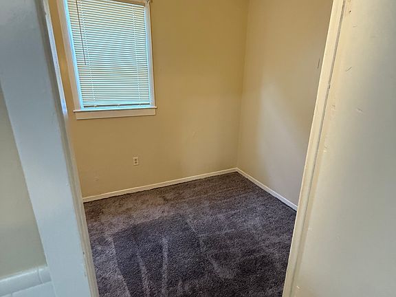 4th image of 151 Playter St #1