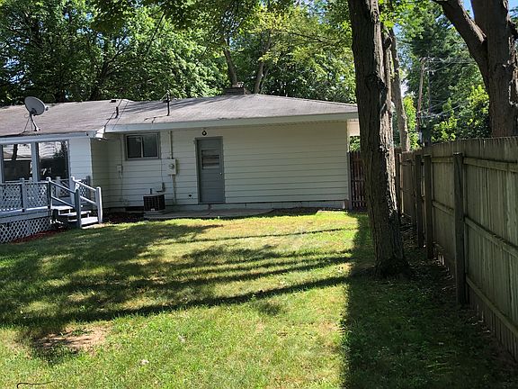5th image of 2613 Lambros Dr