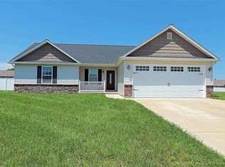 512 Ridge Haven Dr, Farmington, MO 63640