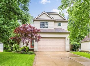 36 Houghton Rd, Northfield, OH 44067
