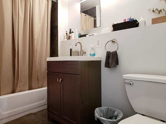 4th image of 295 Troutman St APT 4L