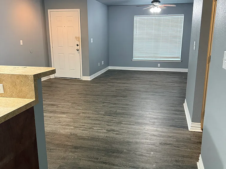311 E Pine St #15 — Photo 17