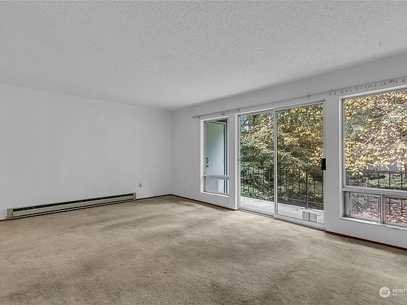 2nd image of 10459 S Des Moines Memorial Drive #N405