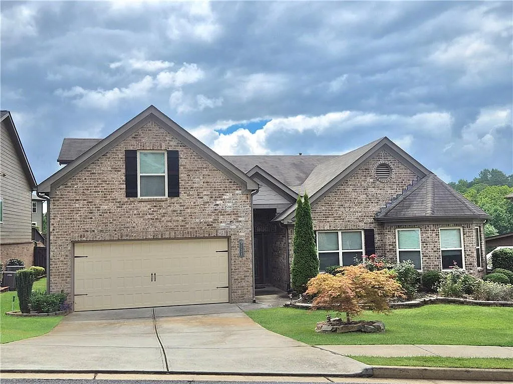 4 bed, 3.5 bath, 2839 sqft, $2,700 — Photo 1