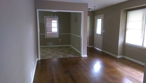 5th image of 6075 Park Dr