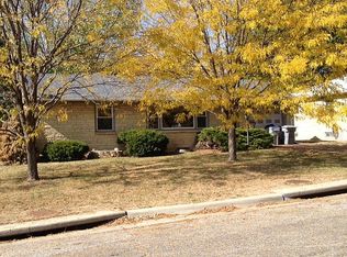 2333 S 47th St, Lincoln, NE 68506