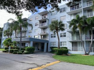 500 Executive Center Dr APT 3F, West Palm Beach, FL 33401