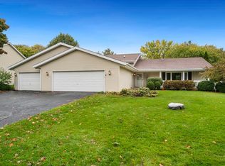 8036 Slater Dr, Rockford, IL 61108