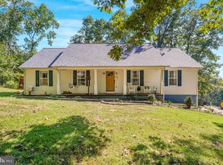 22 Kelley Hill Ln, Fredericksburg, VA 22405