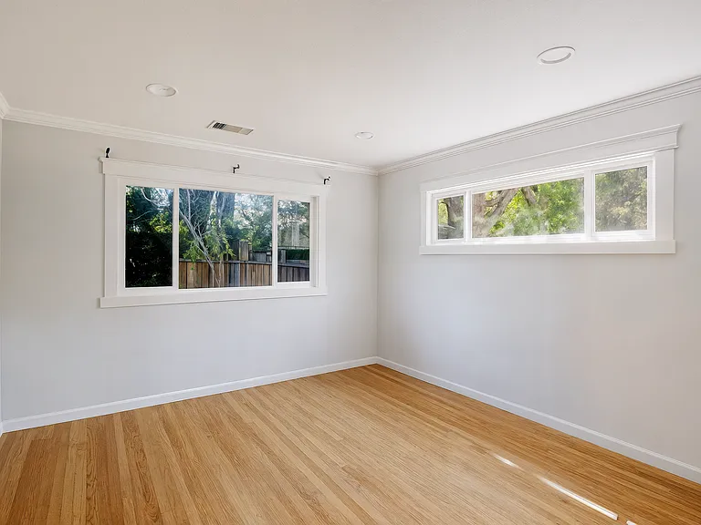 35 Sandra Ct — Photo 20
