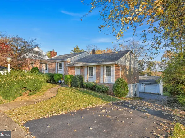 225 Grande Valley Rd, Reading, PA 19606