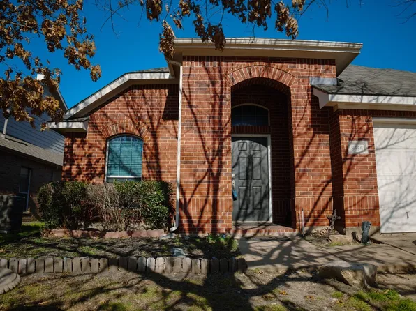 8656 Glenburne Dr, Fort Worth, TX 76131