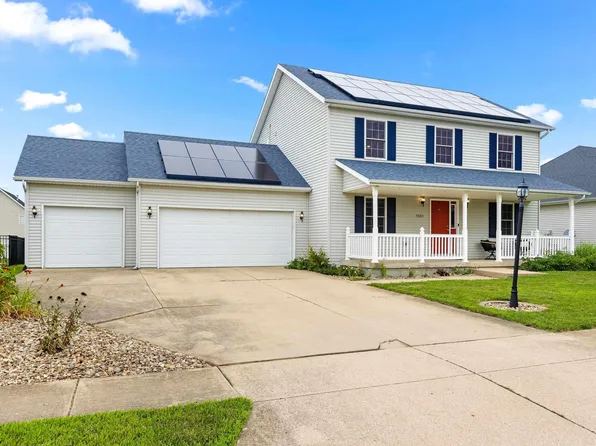 1501 Aspen Dr, Washington, IL 61571