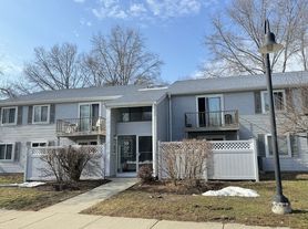 59 Village Brook Ln, Natick, MA