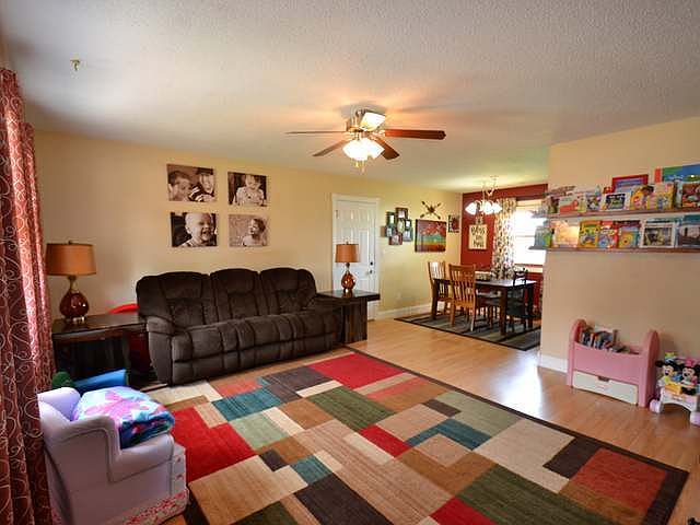 1st image of 38 Santee Rd