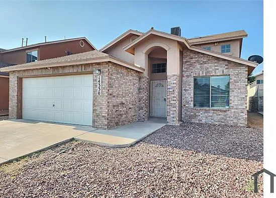 4 bed, 1942 sqft, $2,050 — Photo 1