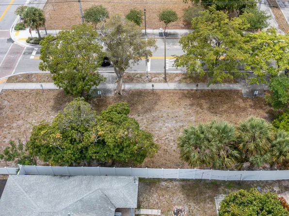 447 20th Street, West Palm Beach, FL 33407