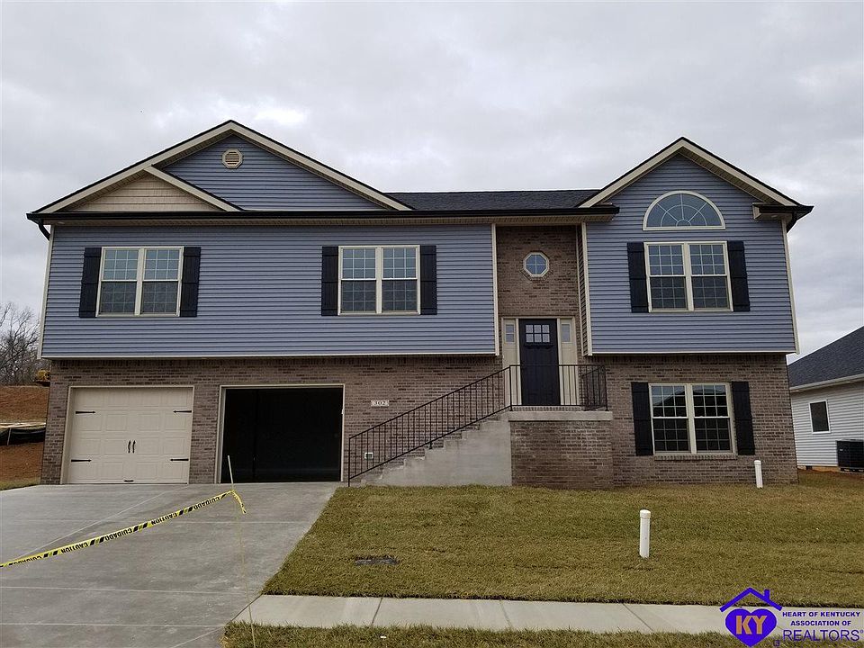 1st image of 55 Turner Ct #302