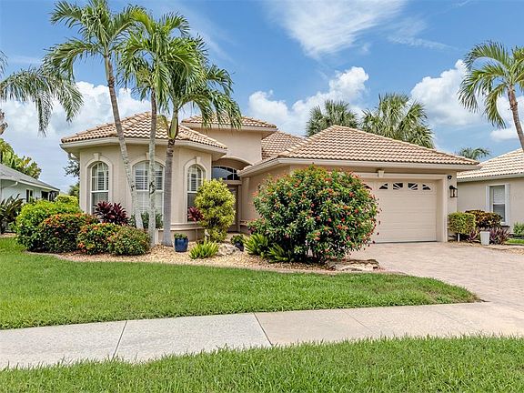 2nd image of 151 COCO PALM DRIVE